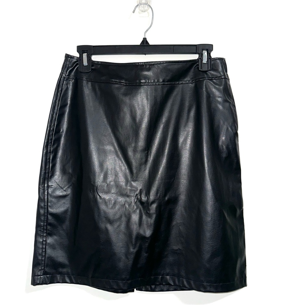 🌷5/$20 Juniors Xhilaration Black Leather Skirt